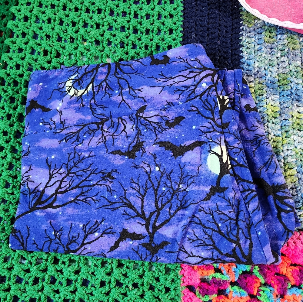 Spooky leggings